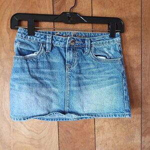 GapKids Girls Denim Mini Skirt Size 10 Light Wash Cotton Jean Skirt Pockets
